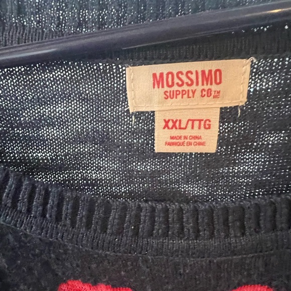 New with tags Floral Knit Sweater - Black with Red Roses - Picture 7 of 8